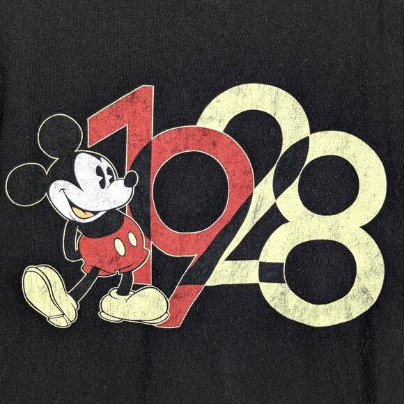 Disney Mickey Mouse 1928 Black T-Shirt Men’s Medium Classic Graphic Cotton Tee - Picture 2 of 4